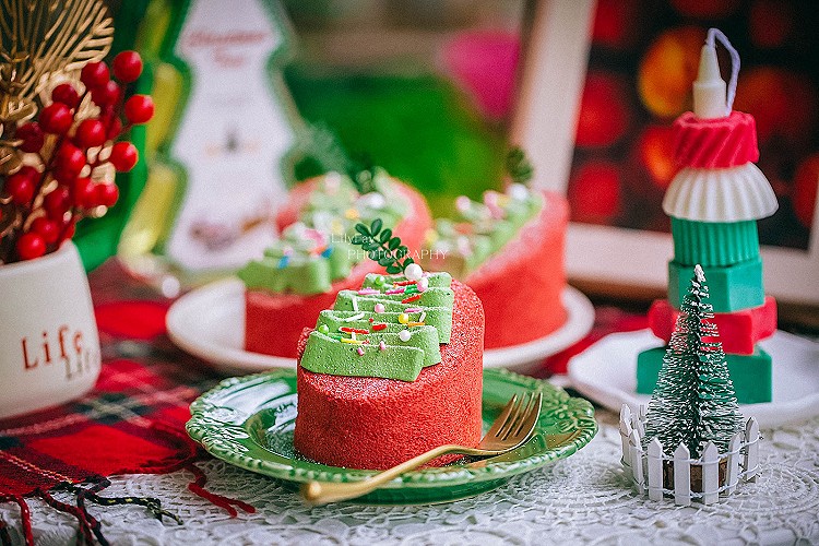 抹茶圣诞树红丝绒蛋糕卷（红曲粉版）的做法