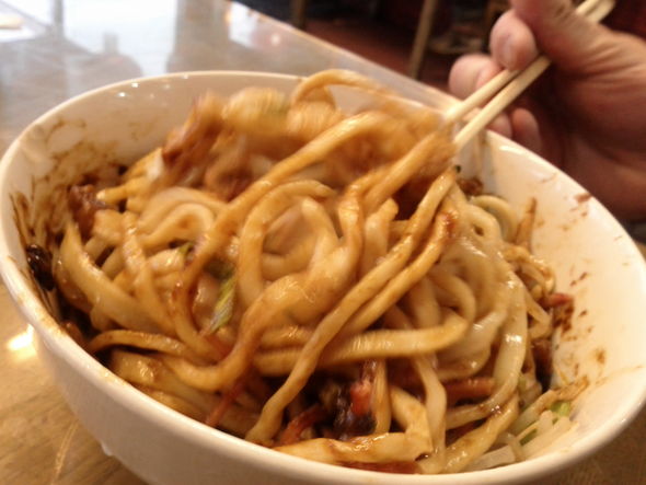 炸酱面，拌起来~~