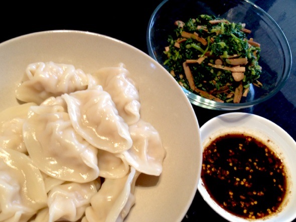 酸菜饺子+马兰拌香干