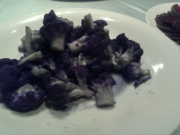 紫色的花菜