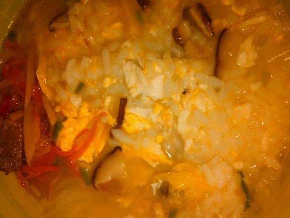鲜香菇鸡蛋汤泡饭
