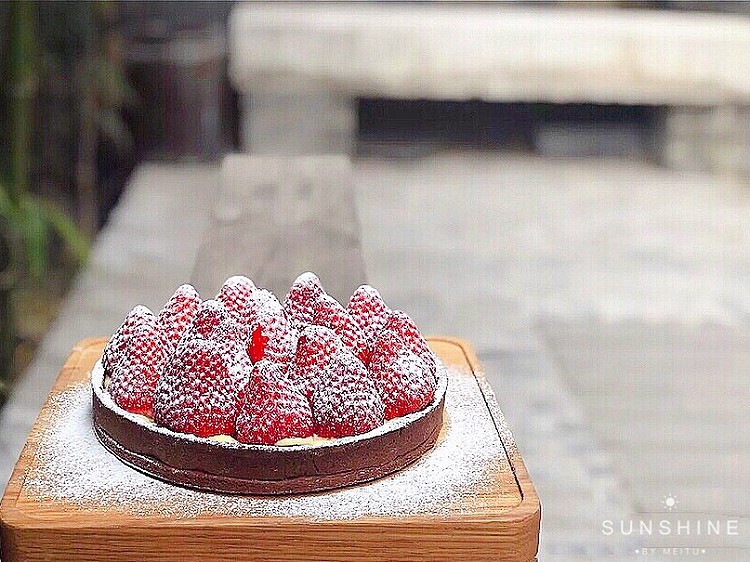 🍓🍰🍓🍰🍓-自以为是公主的下午茶时光f^_^;)@R先生 的草莓季已经开始了❤️大推 👍🏻👍🏻👍🏻超好吃中间还有卡达仕酱超级绵密丝滑😍😍😍大概三五口吃光✌🏻-🔸草莓挞368¥-图1