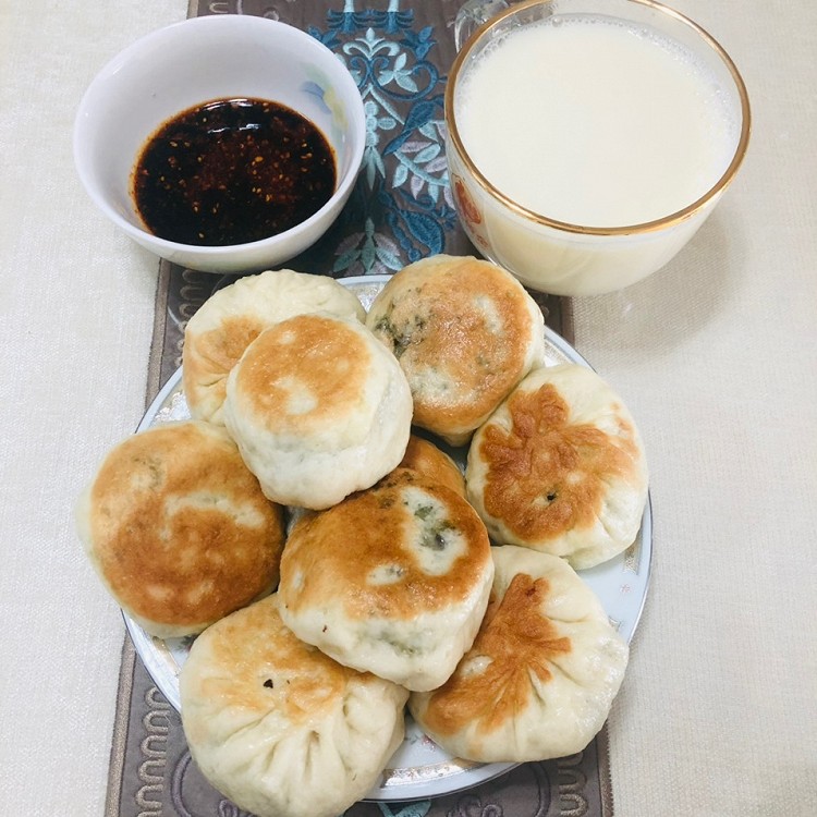韭菜鸡蛋香菇木耳虾皮素包子图1