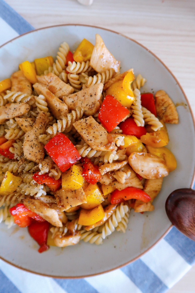 🌈日日三餐☀️D10🍝黑椒鸡肉彩椒意面图1