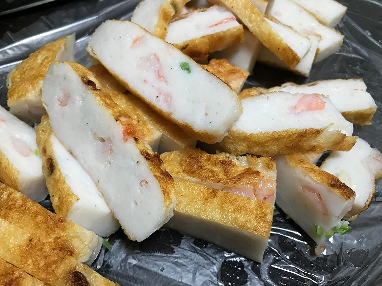 自己做的鲮鱼饼，加了虾仁，简单营养好吃😋图2