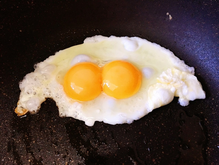 意外的双蛋黄开启美好的一天😄图4