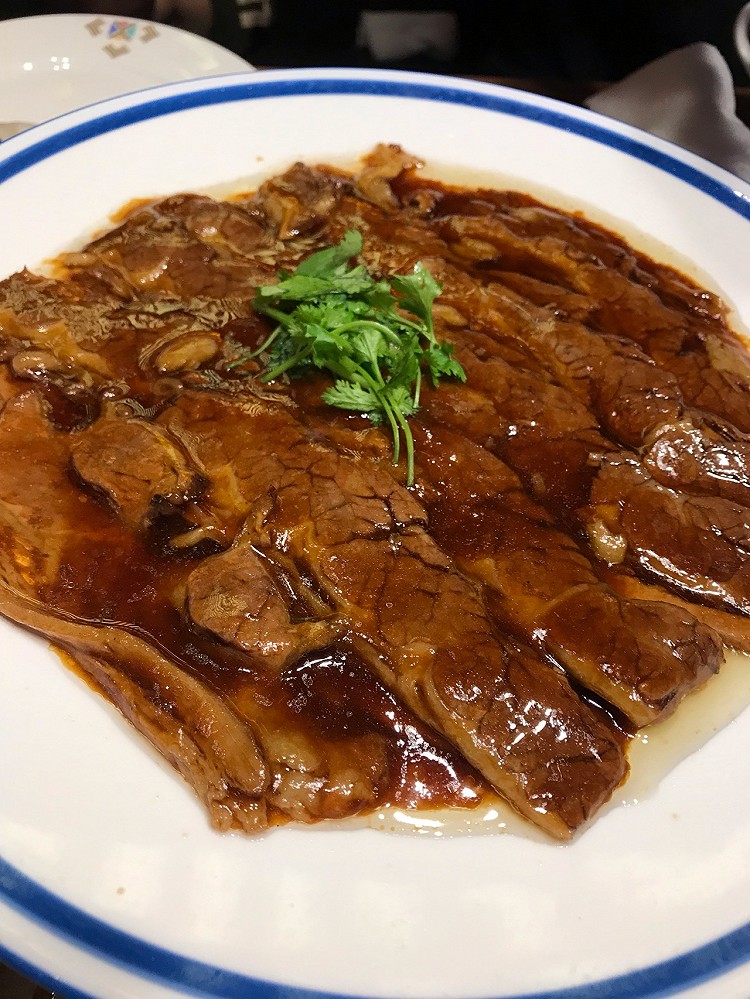 扒肉条，烧麦图1