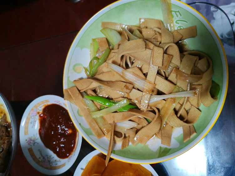 干饭人的哲学：人生就像一碗饭，有米有菜才精彩。图2