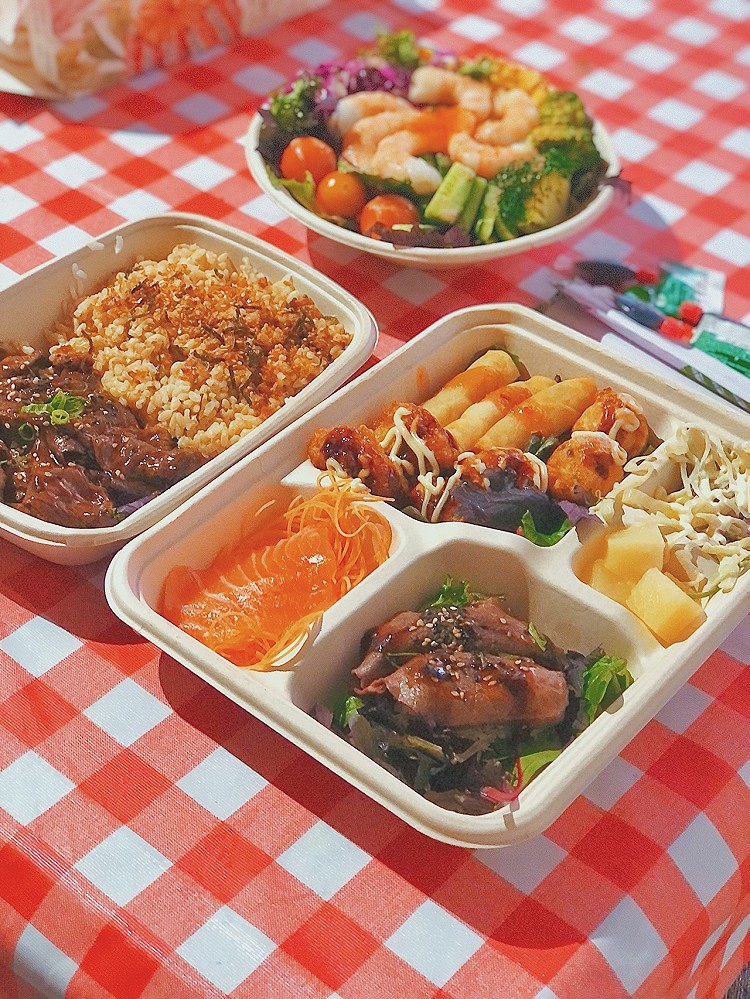 照烧和牛糙米饭便当 鲜虾沙拉图1