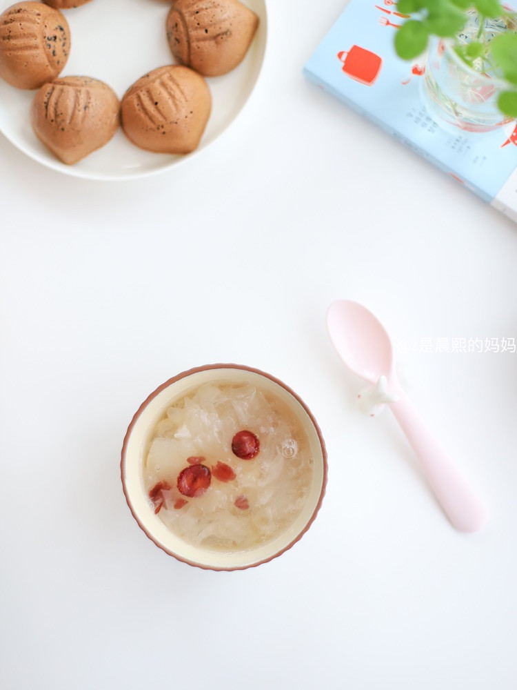 🌸 早餐：银耳雪梨羹🍐🥣＋栗子蛋糕🌰🍰＋火龙果图2