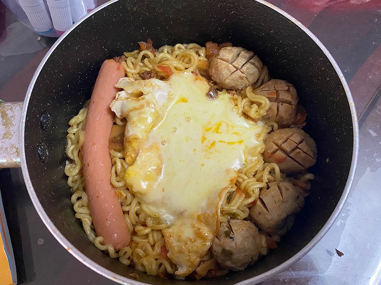 速食女孩上线🍜🍜🍜图1