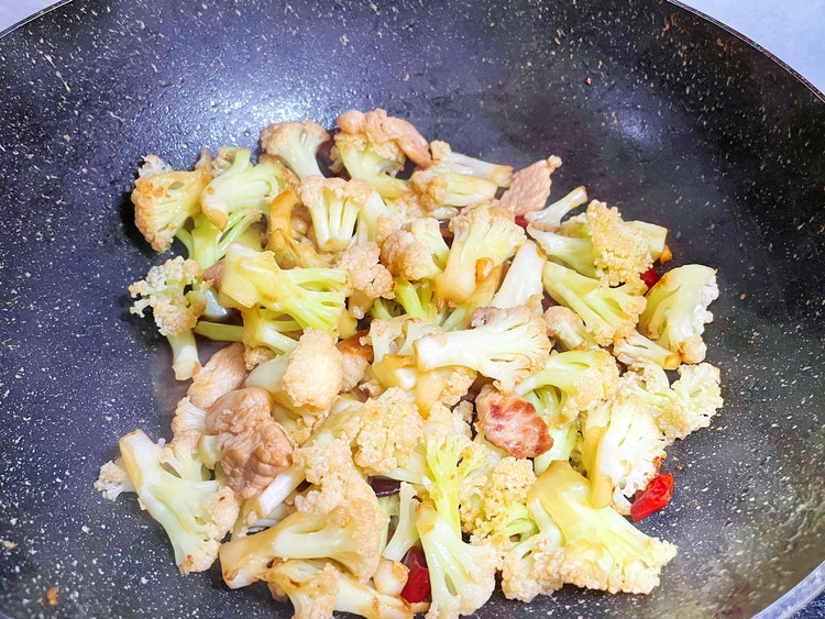 肉炒花菜，简单的美味图8