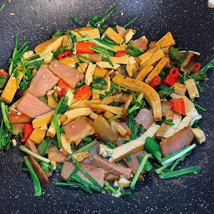 湖南腊肉炒香干图4