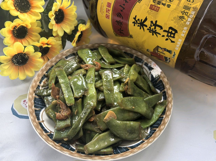 干虾仁炖豆角图2