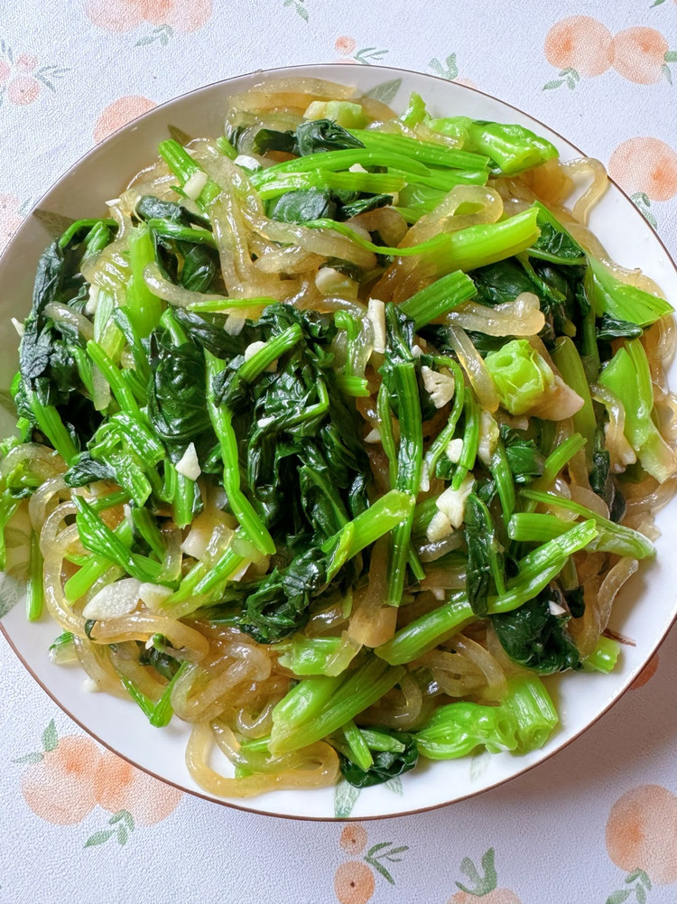 菠菜炒粉条，简单的美味！图1