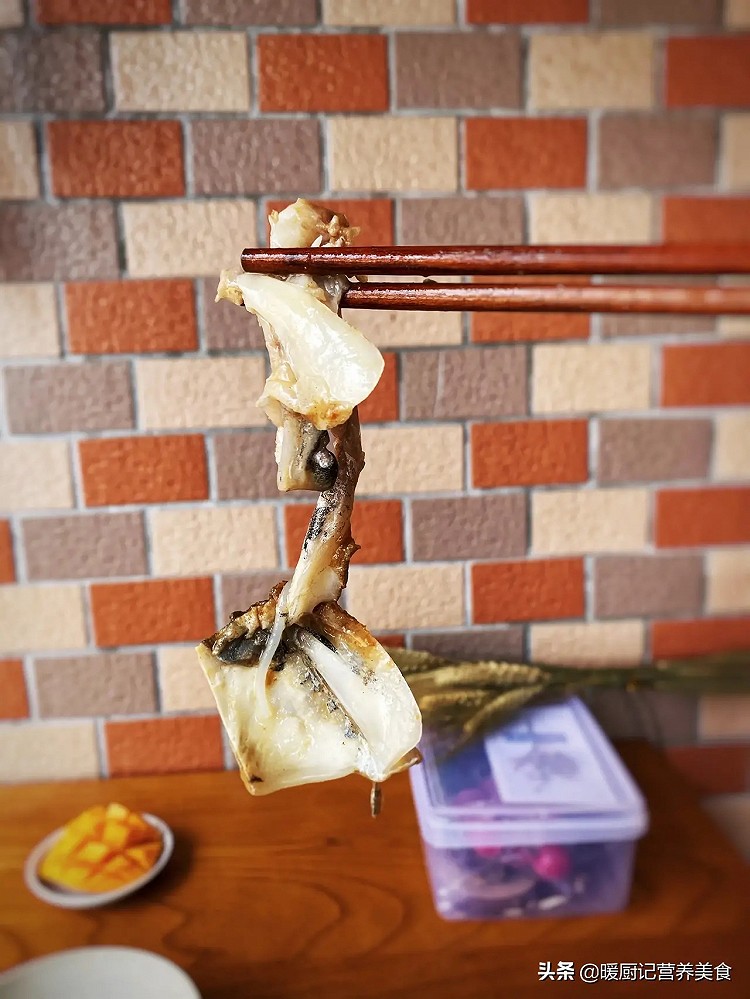 早餐吃鱼头汤粉，是不是有点飘了😄图3