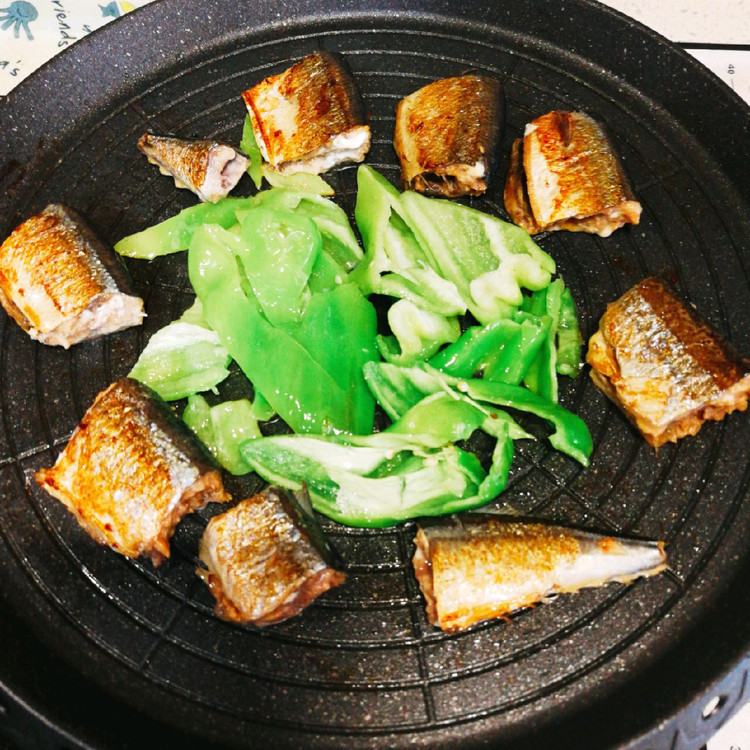 今日主菜：酱烤秋刀鱼图3