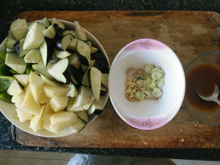 地三鲜（太费油啦😭）+麻辣香锅图5