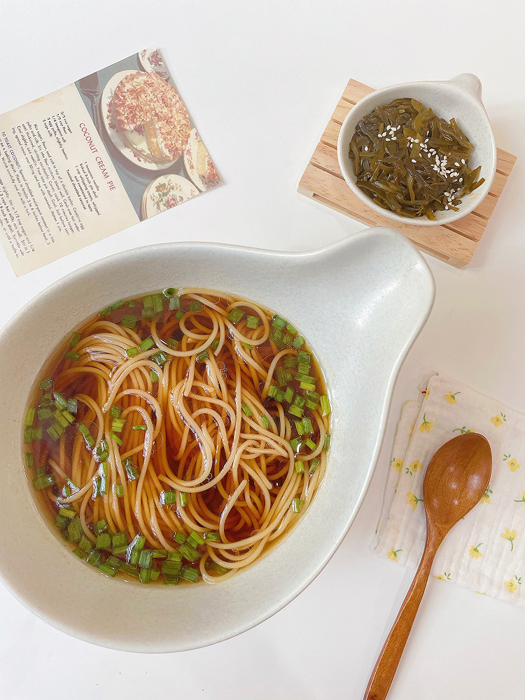 一碗阳春面🍜！5分钟速成🧂！鲜香到飘起🎐✨图1