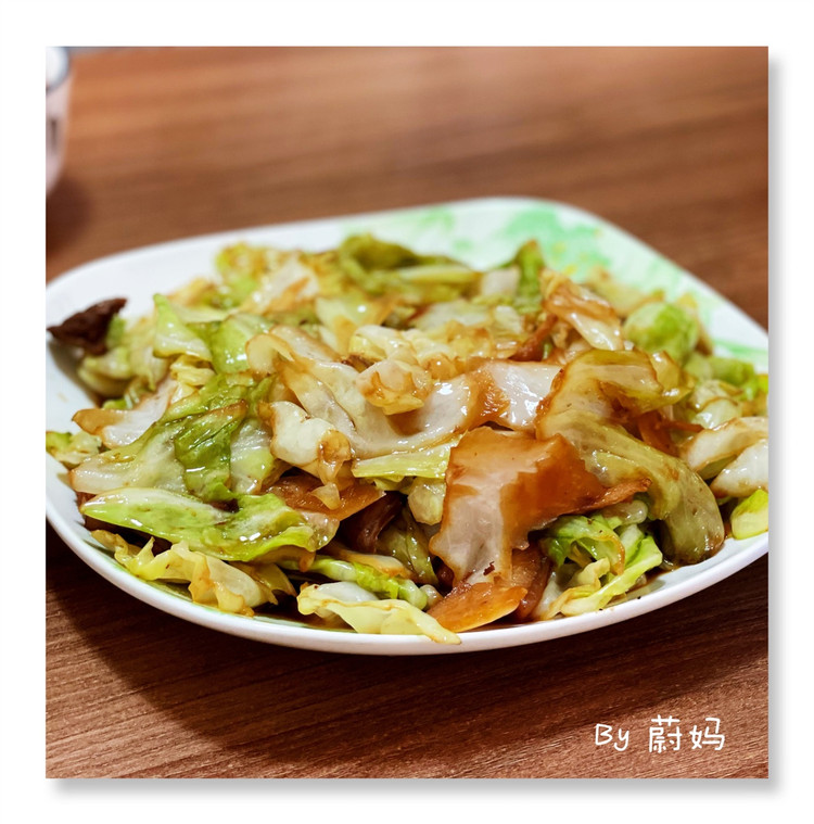 午餐🥣吃饭前我都先喝一杯T97咖啡☕️今天是孩子爸做饭，老公炒的手撕包菜比我做的好吃[偷笑]图2