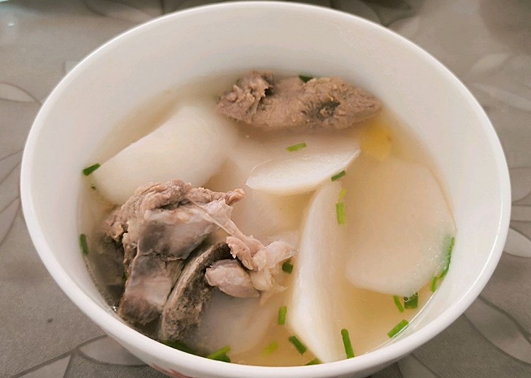 萝卜骨头汤