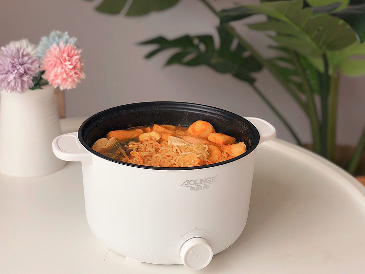 一个人发愁吃什么❓来顿🌶️韩国部队火锅吧🍲图4