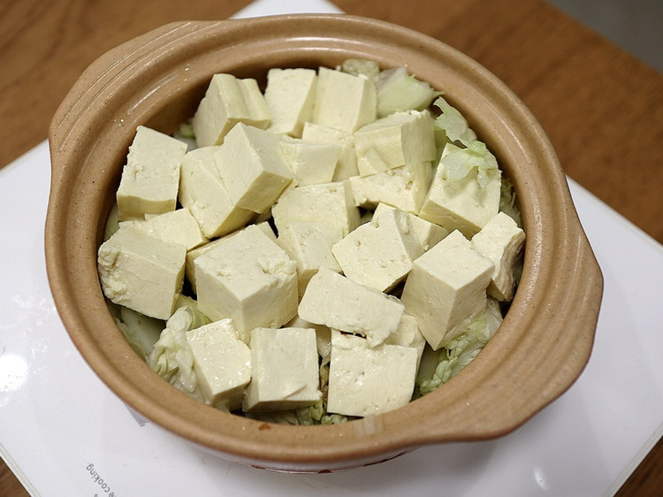 白菜豆腐砂锅煲图5