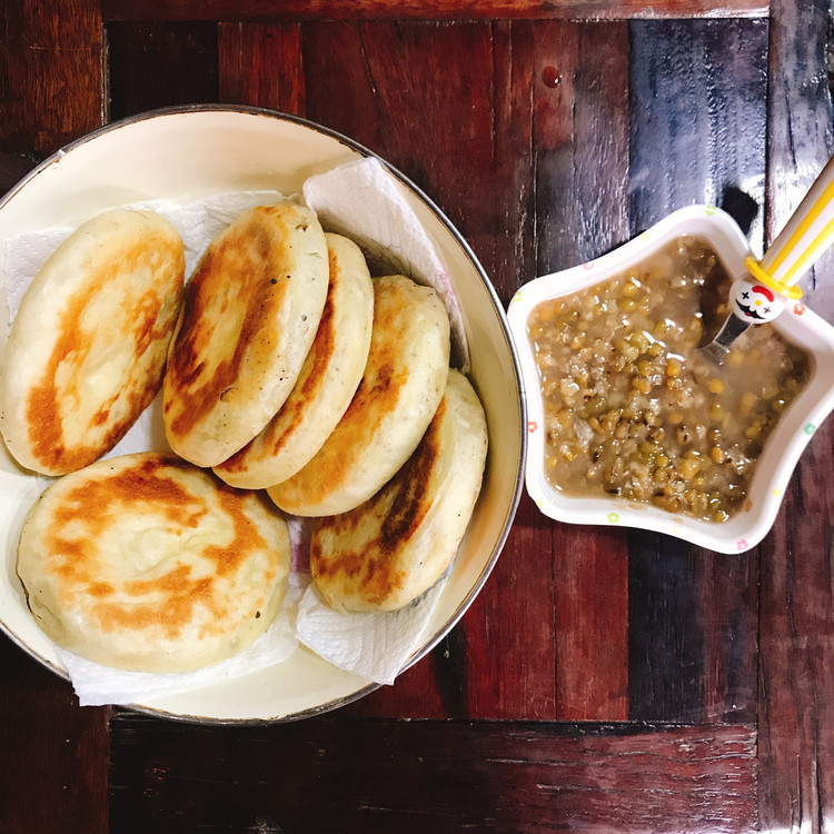 椒盐发面烙饼+绿豆汤图2