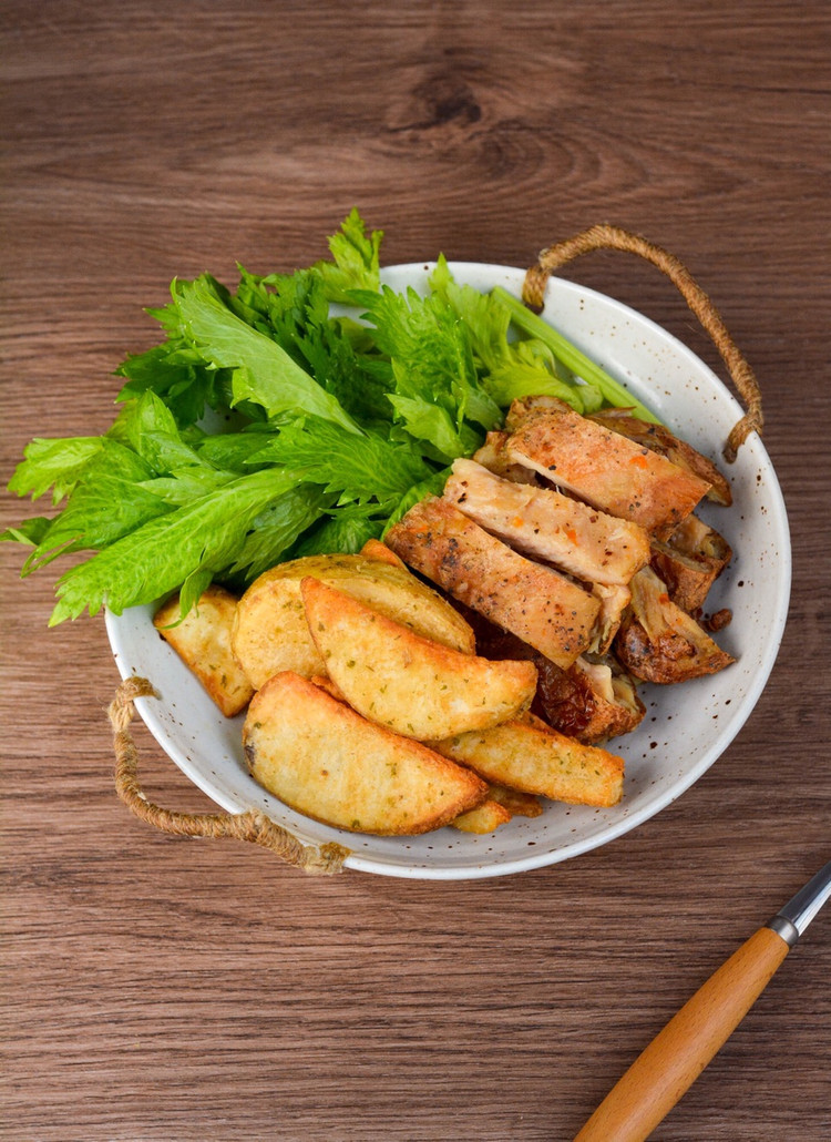 酸奶油薯角黑椒鸡肉沙拉，一人轻食餐搞定图8