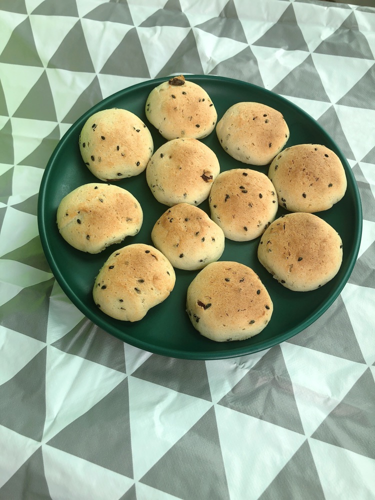 好吃！外酥里Q，自己加了几粒大白兔奶糖增加了奶香味😉图1