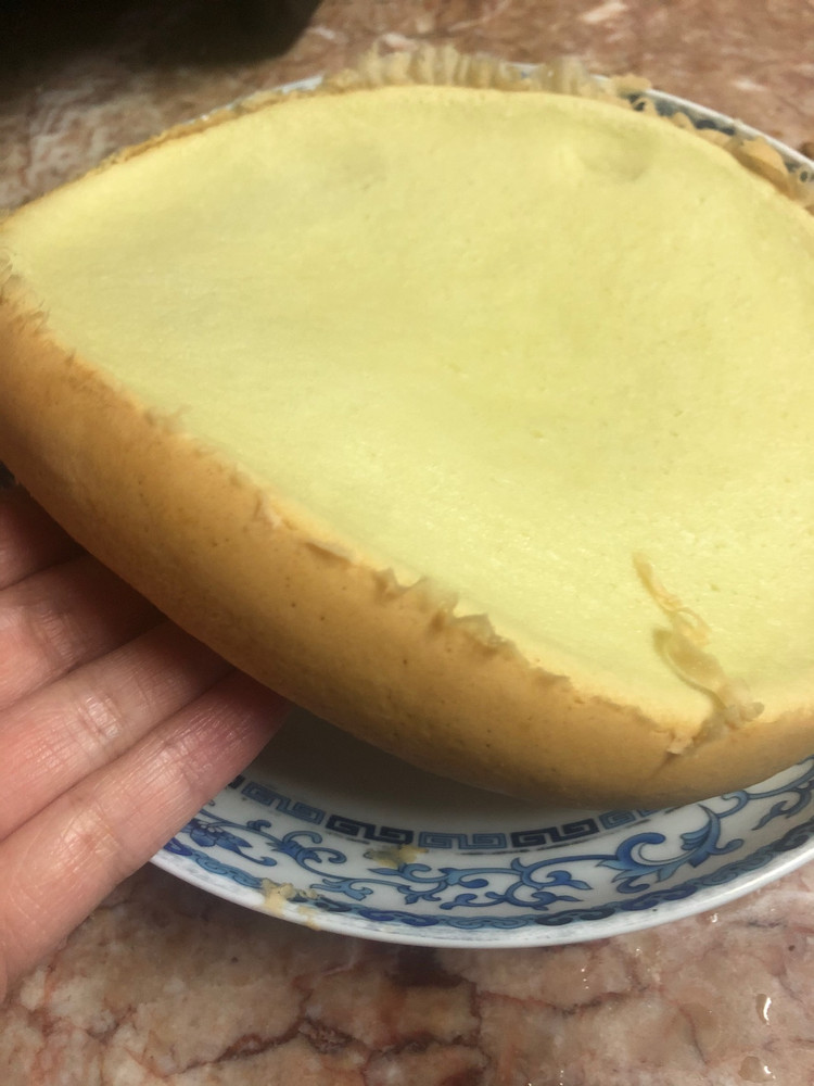 “砸死隔壁家老王”的电饭锅蛋糕图1