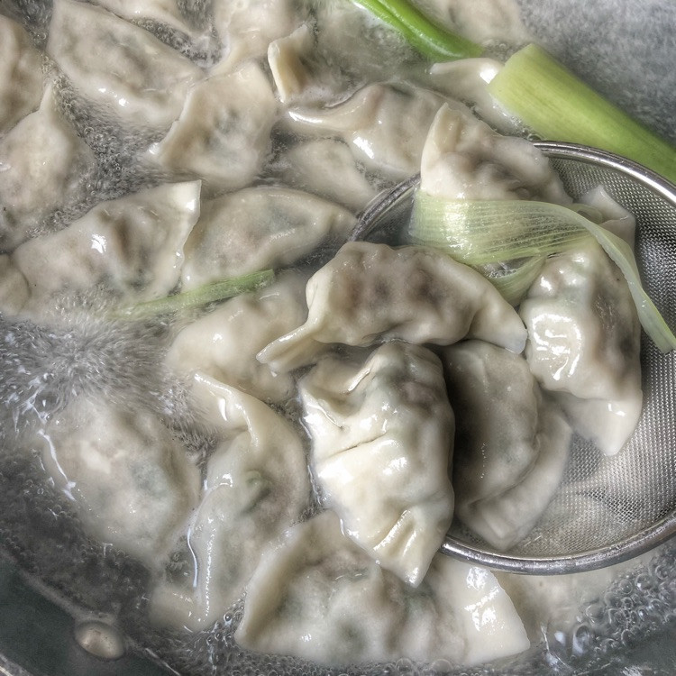 韭菜猪肉鲜虾馅水饺私房味道图2