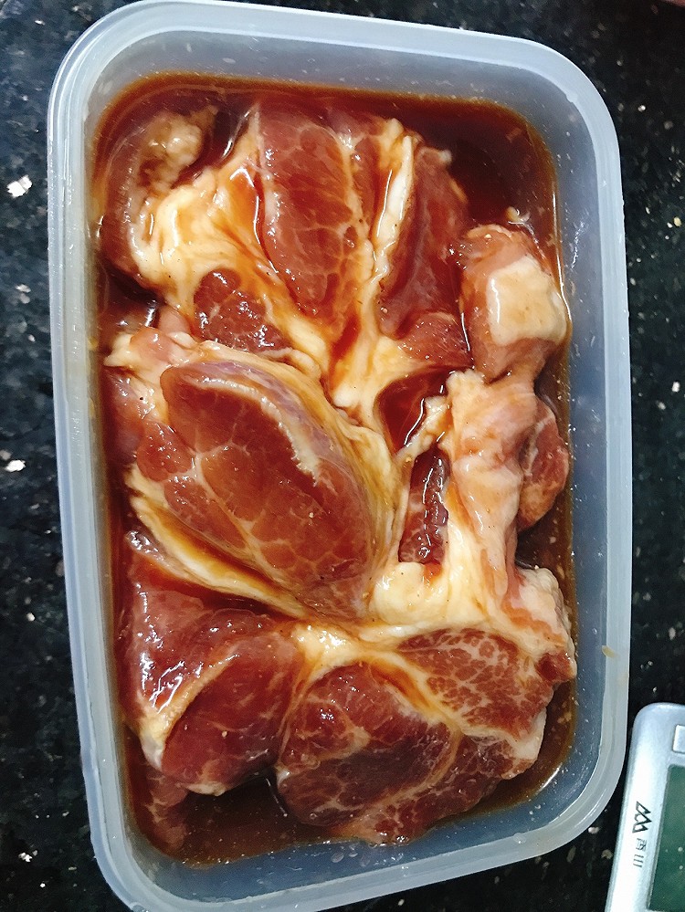 烤个叉烧配上拉面绝了😋图2
