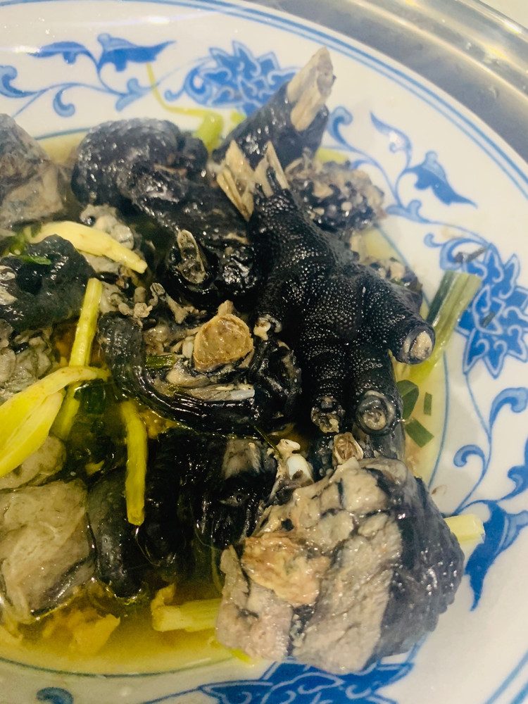 清蒸乌骨鸡