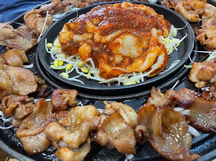 五花肉八爪鱼锅 解馋必备图1