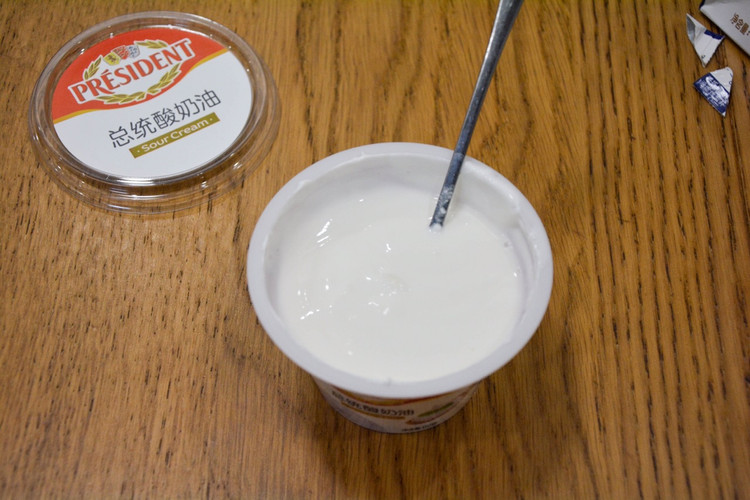 用酸奶油当当引子做的酸奶太好喝了，稠乎乎的，香滑醇厚图3