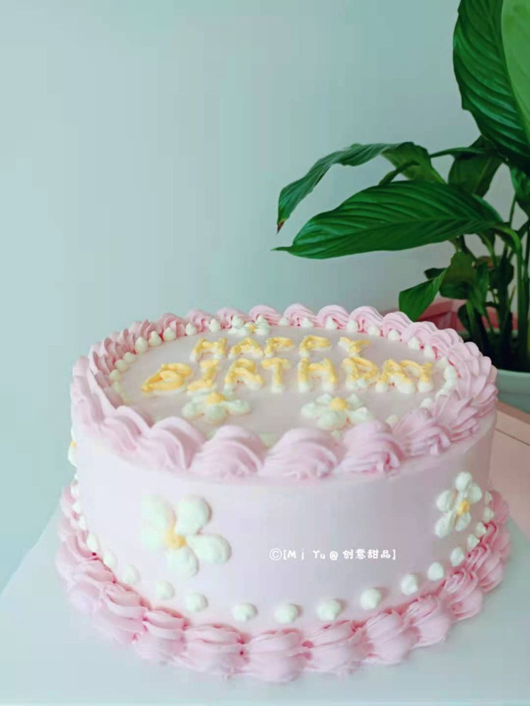 粉粉嫩嫩的复古手绘生日蛋糕🎂图2