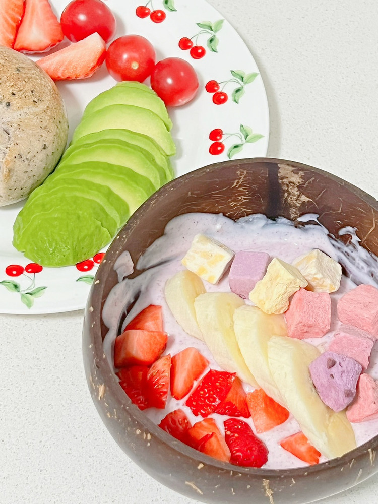 低脂养生早餐：酸奶碗➕芝麻核桃贝果图2