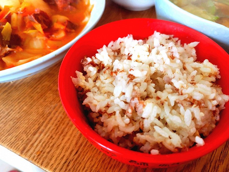 米饭加燕麦，番茄土豆牛腩，西葫芦蛋汤，完美图4