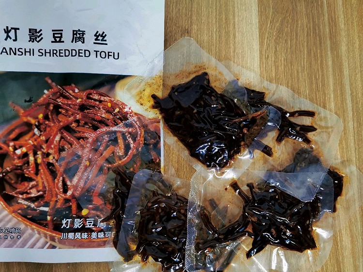 灯影豆腐丝 解馋小零食图3