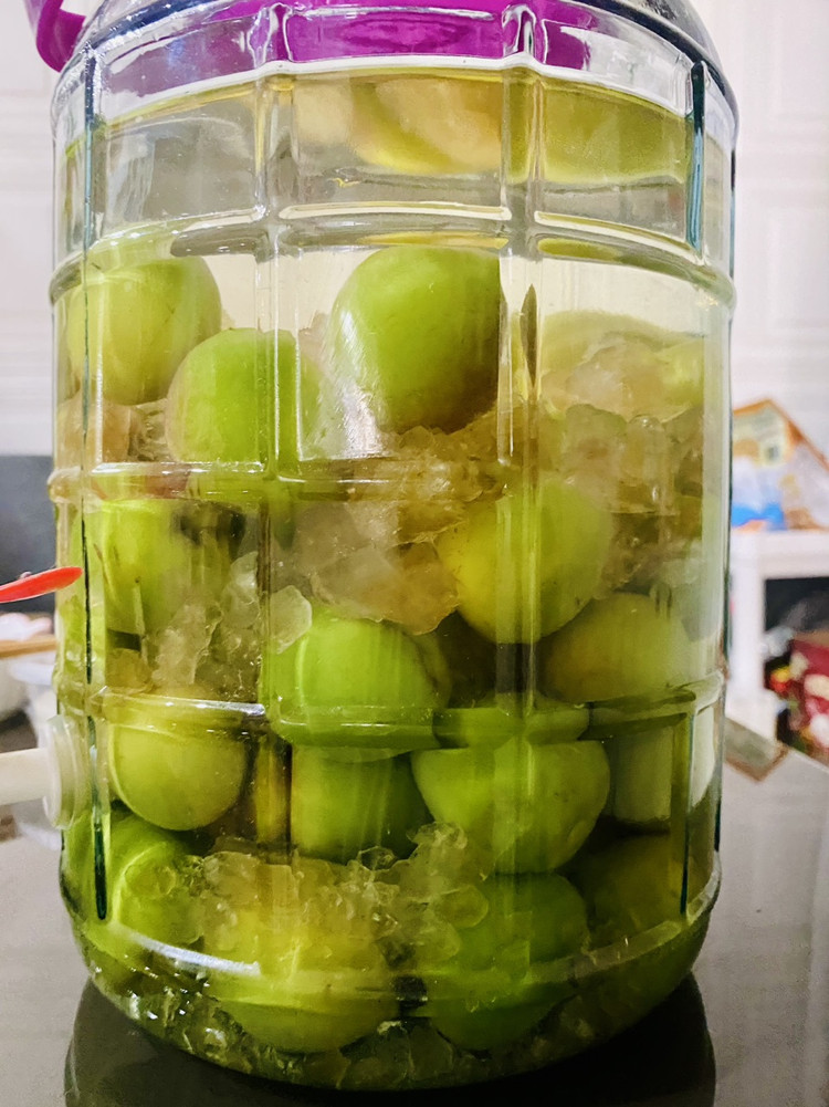 青梅酿酒图2