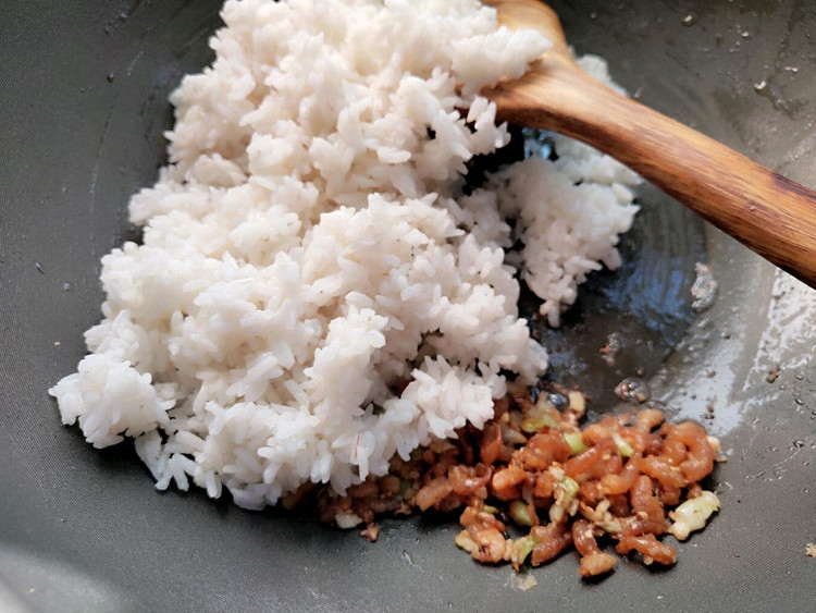 姜葱海米炒饭图7
