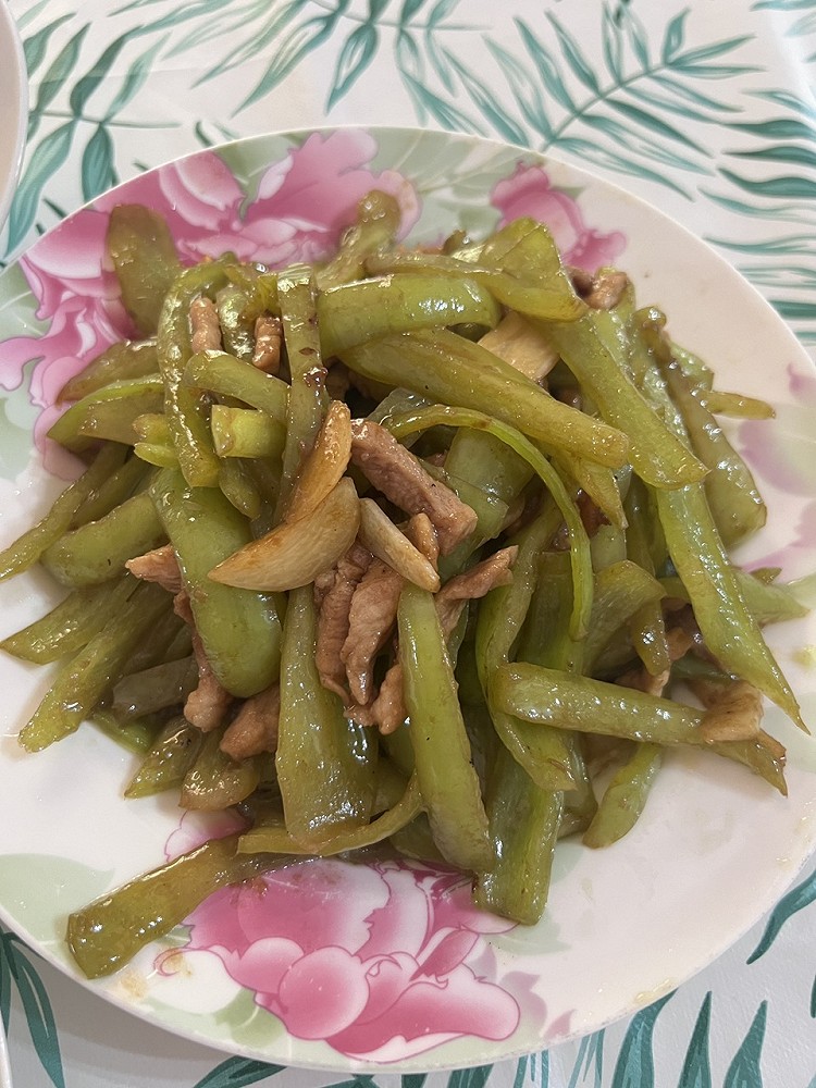 少肉的青椒肉丝，胡萝卜杏鲍菇，炝炒油麦菜图4