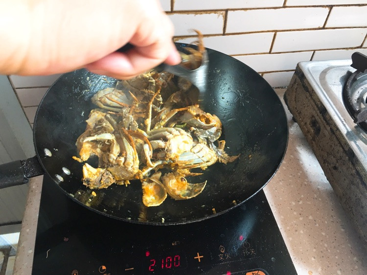 中秋团圆香辣蟹图6
