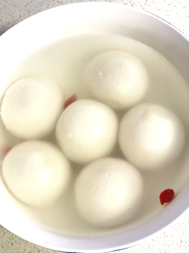 冬至吃羊肉，吃汤圆。图2