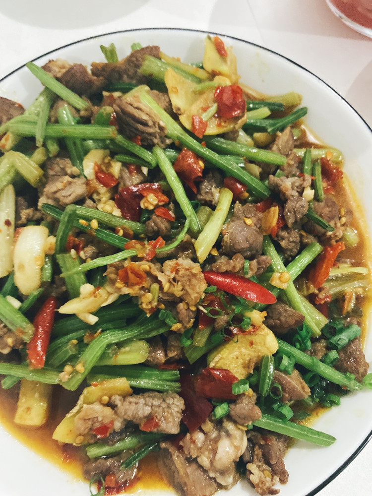 夏日晚餐图2