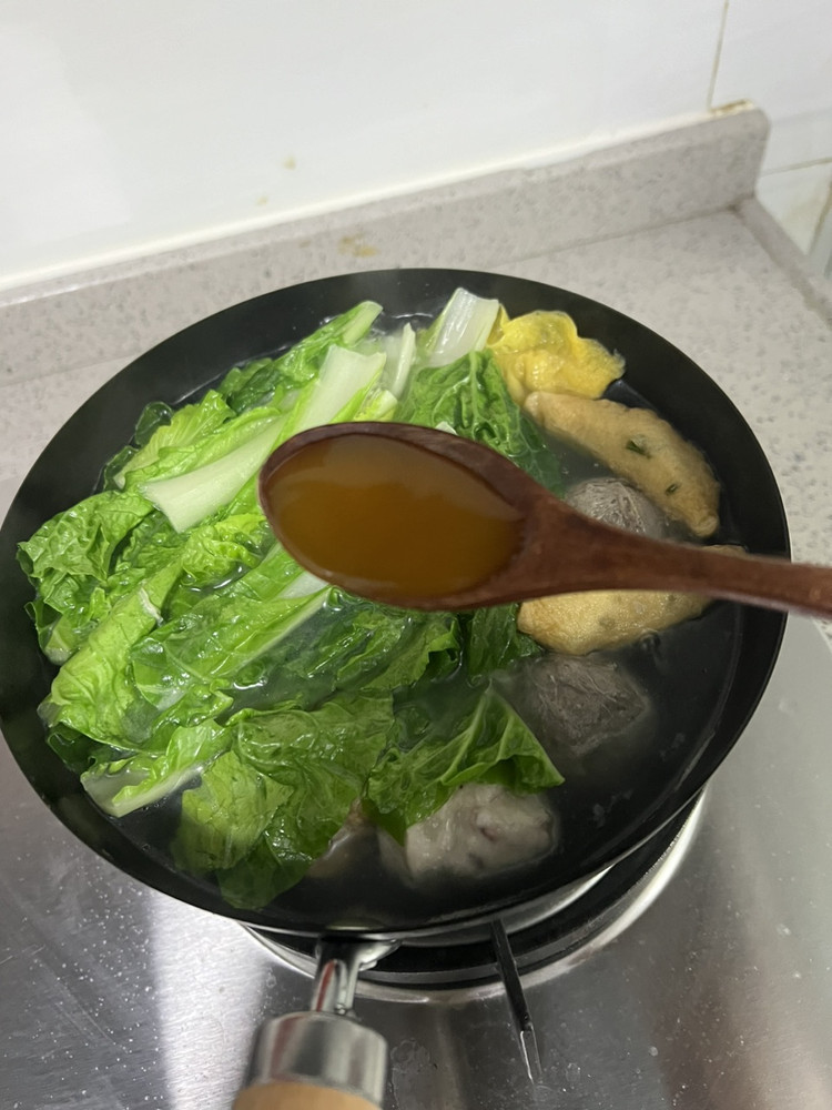 鸡汁肉丸青菜汤图2