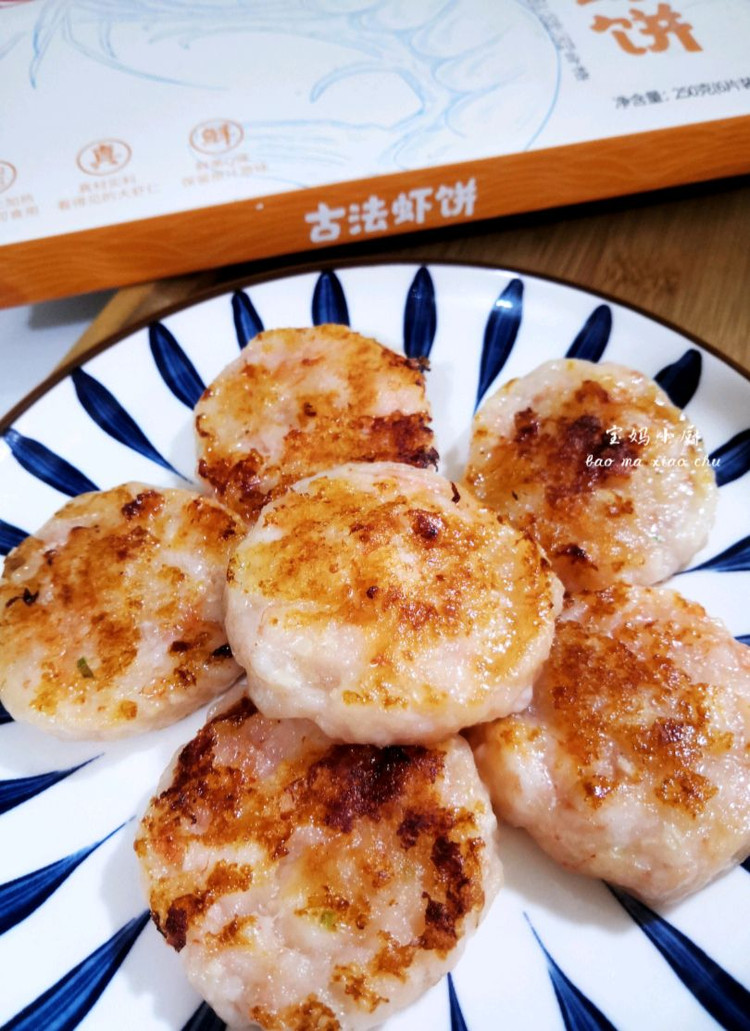 晚餐煎了一锅味知香虾饼，也太好吃了，6片一顿全光图1