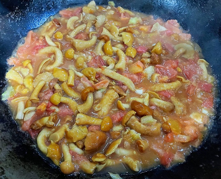 松茸鸡汁滑子蘑西红柿豆腐汤的制作方法图6