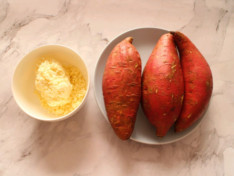 冬天最治愈的美食——芝士焗红薯图2